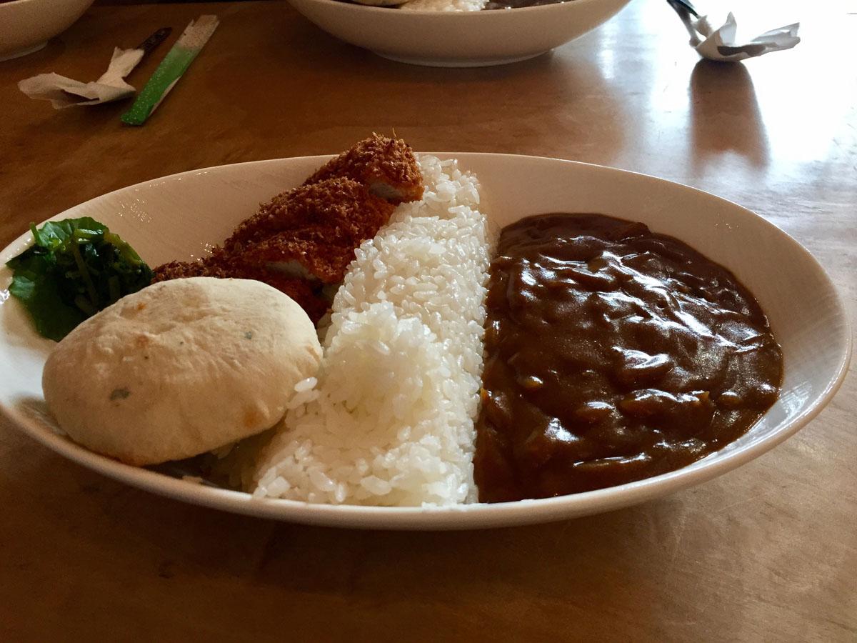 羽布ダムカレー